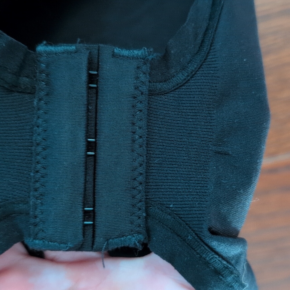 Spanx - NWT Long Sleeve Bodysuit - Picture 9 of 9